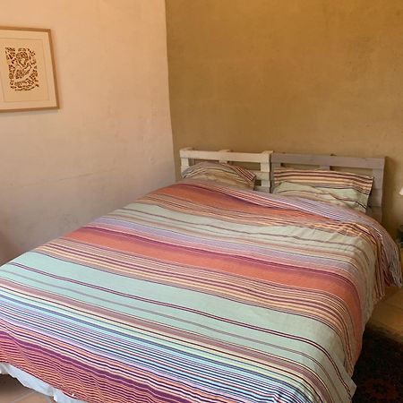 Chambre D'Hote Monflanquin Exterior photo
